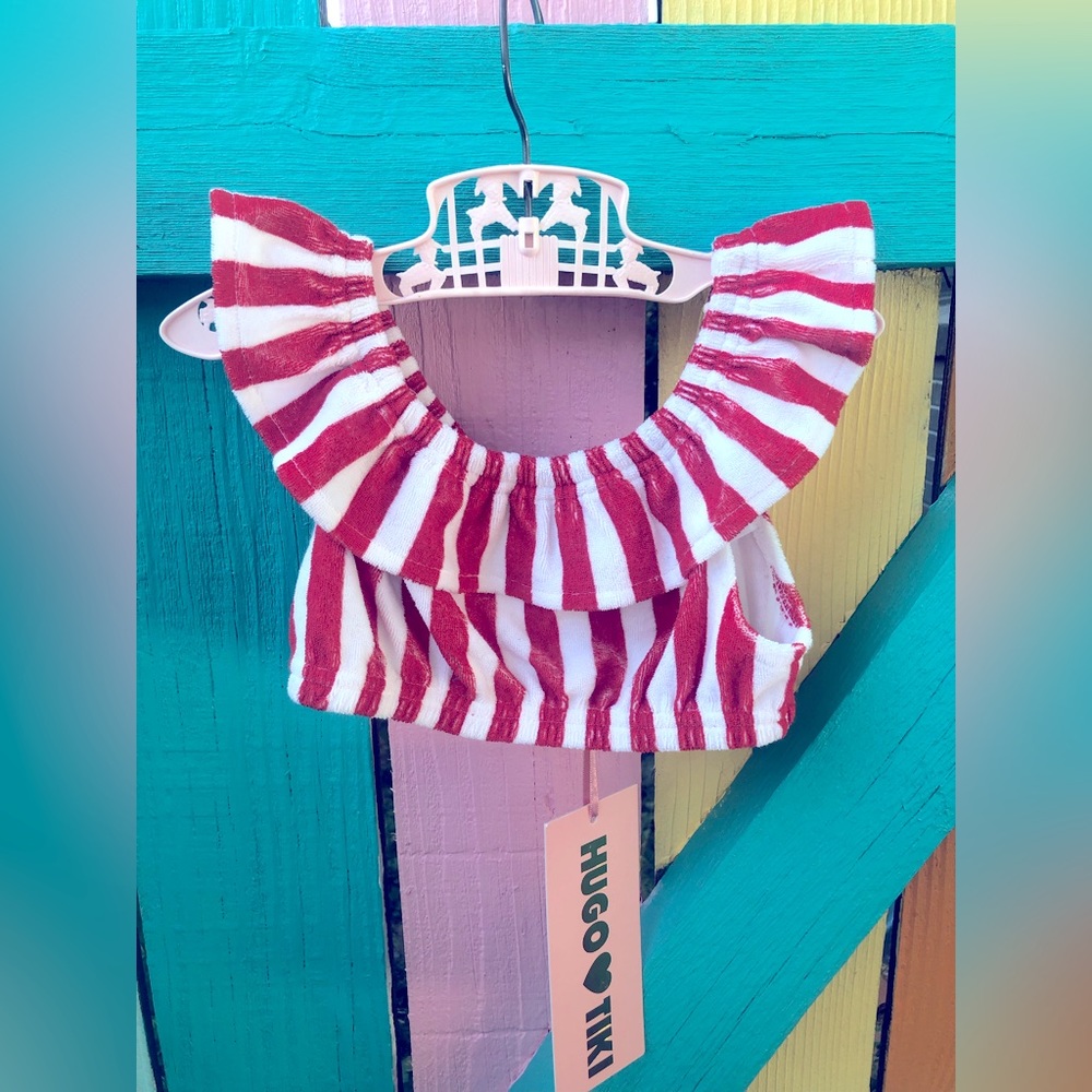 Hugo Loves Tiki Terry Ruffled Top